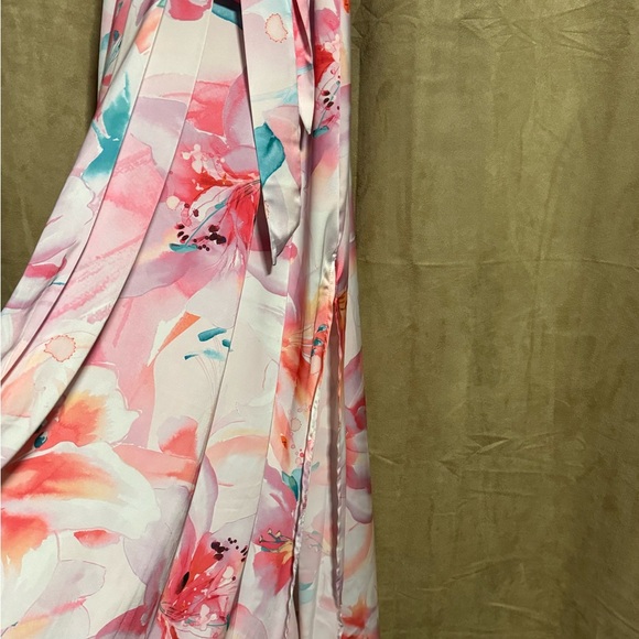 Nicole Miller Maxi Dress - Picture 5 of 6